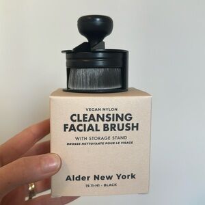 Cleansing Facial Brush